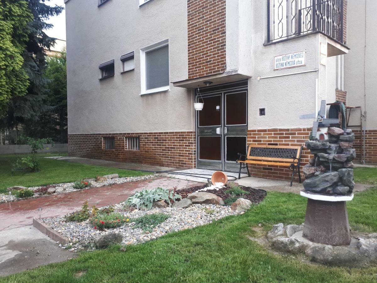 Elisa Aparthotel Komarno Exterior photo